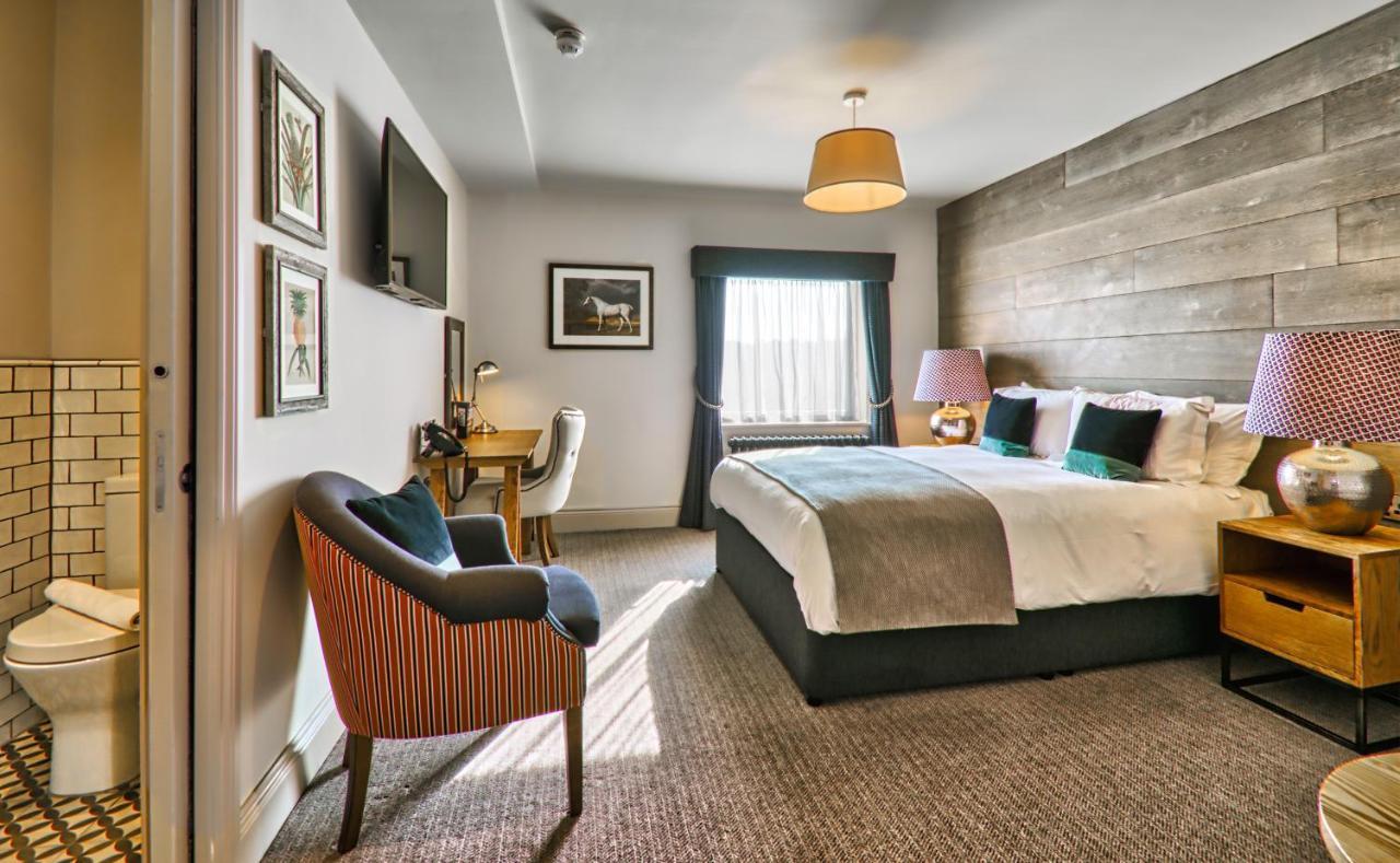 The Wellington Arms - Basingstoke-Reading Hotel Heckfield Екстериор снимка