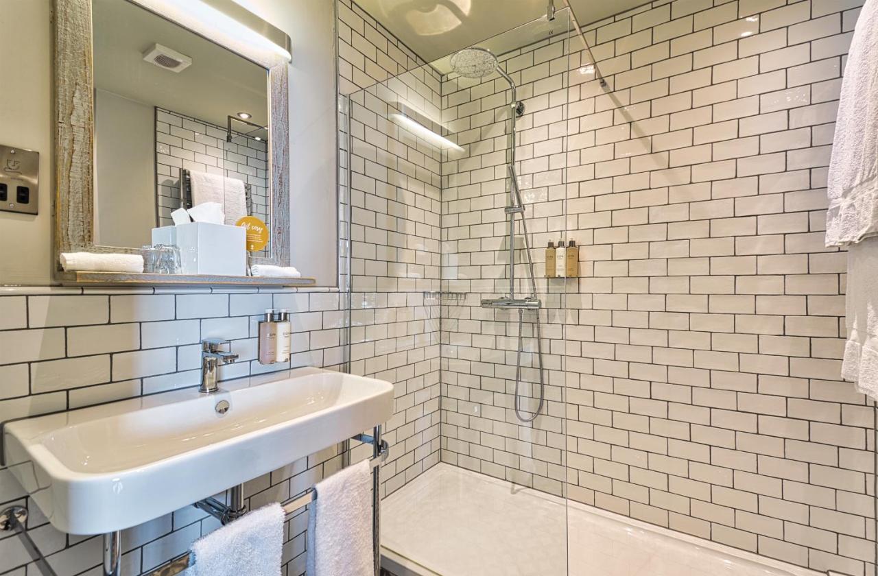 The Wellington Arms - Basingstoke-Reading Hotel Heckfield Екстериор снимка